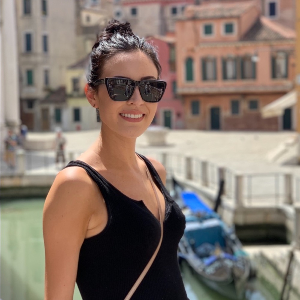 Meet your Posher, Lyndsee